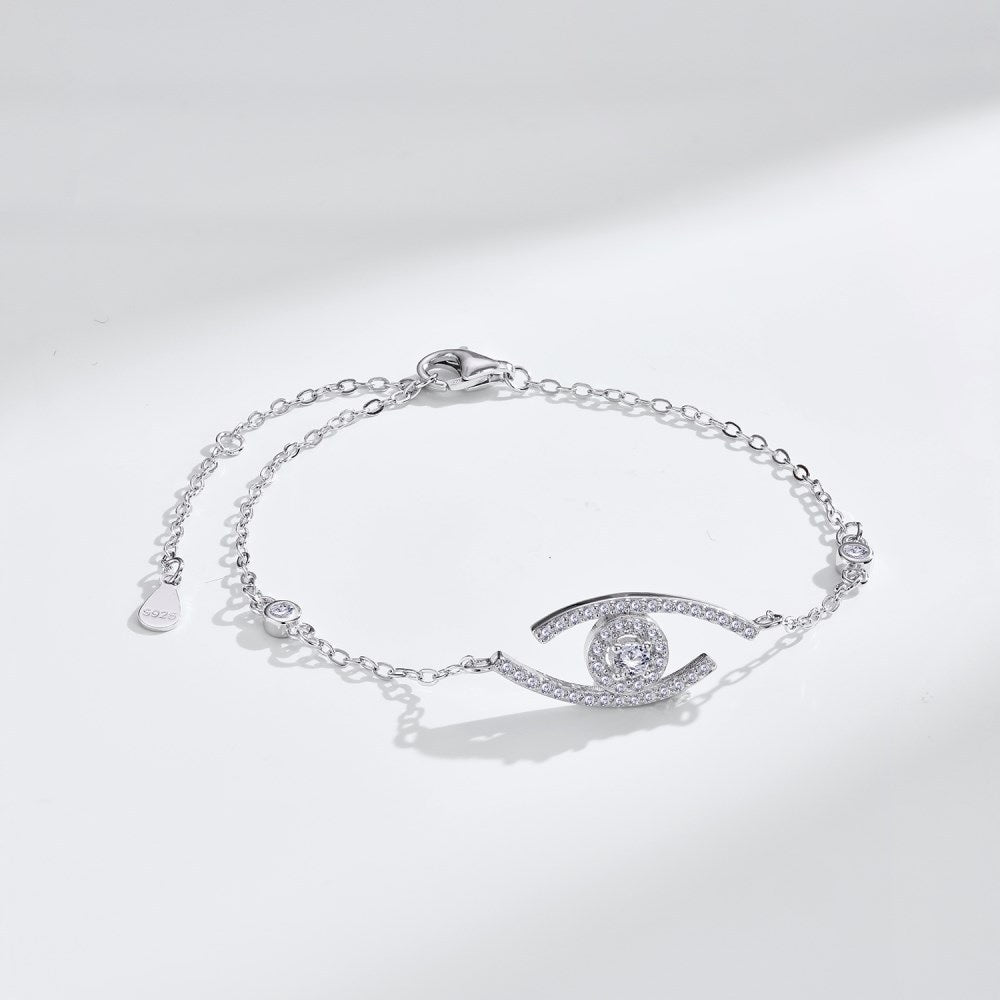 [Imperial]  Eye Pave-Set Diamond Bracelet