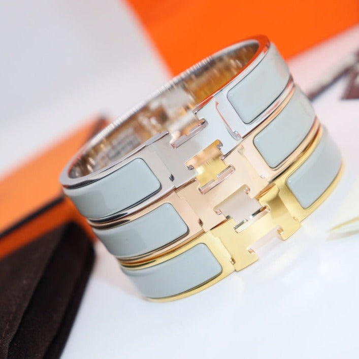 ¡®Imperial¡¯H LIGHT BLUE BRACELET