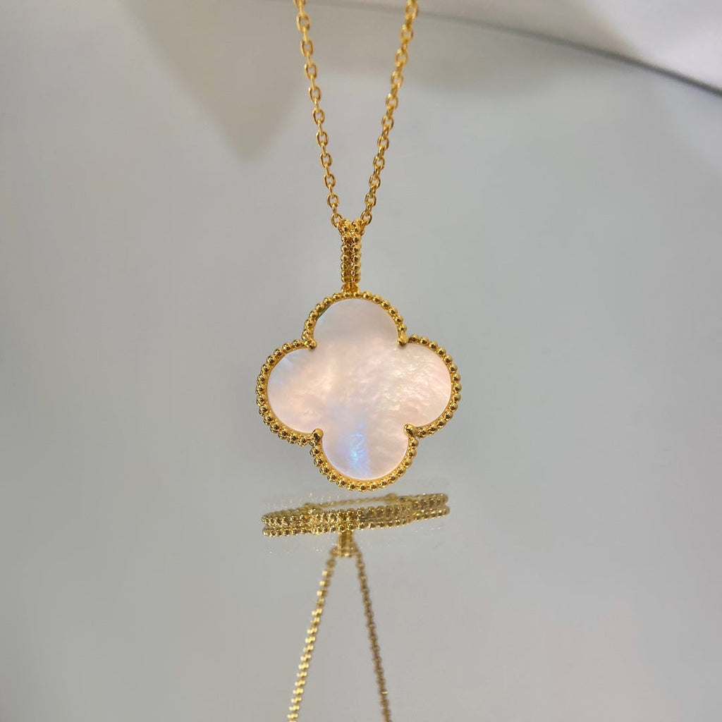 ¡®Imperial¡¯CLOVER 25MM MOP LARGE PENDANT NECKLACE