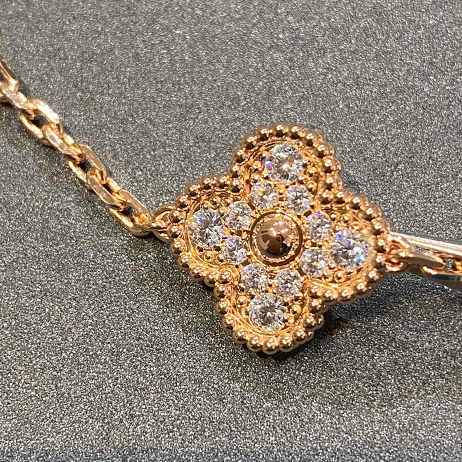 [Imperial] Nueva COLECCIÓN DE BRAZALETE TREBOL 5 MOTIVOS CON DIAMANTES COMPLETOS
