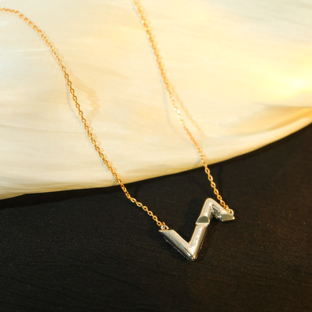 ¡®Imperial¡¯VOLT SILVER DIAMOND PEDANT NECKLACE