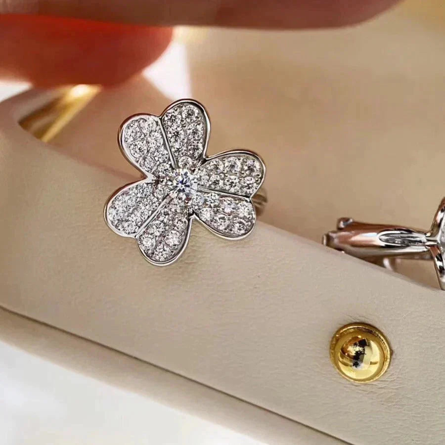 ¡®Imperial¡¯CLOVER COMOS DIAMOND EARRINGS SILVER