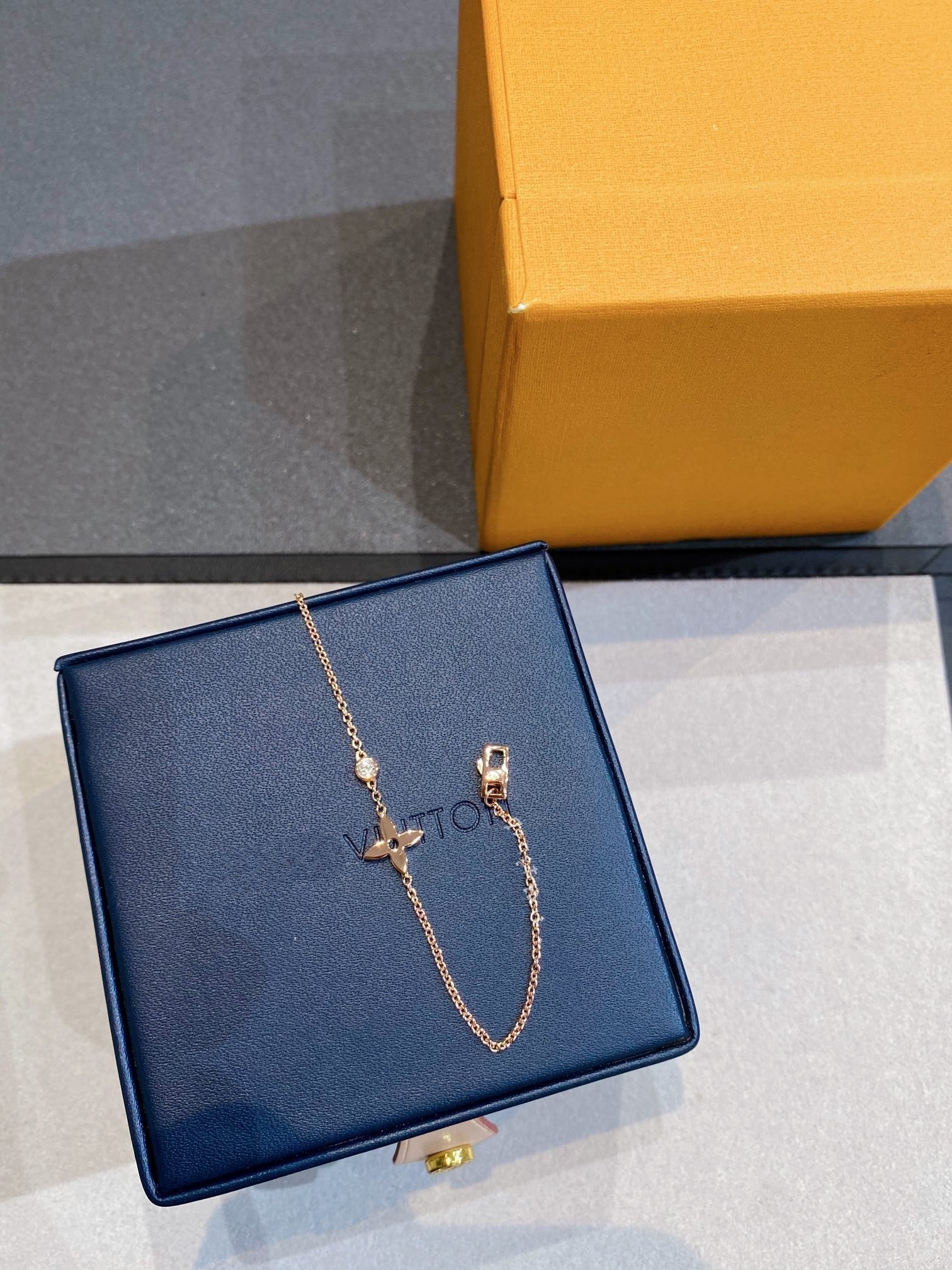 ¡®Imperial¡¯STAR DIAMOND PINK GOLD BRACELET