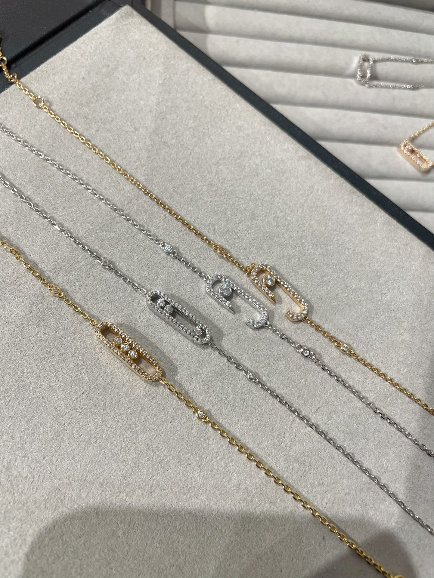 [Imperial] BABY MOVE DIAMOND BRACELET