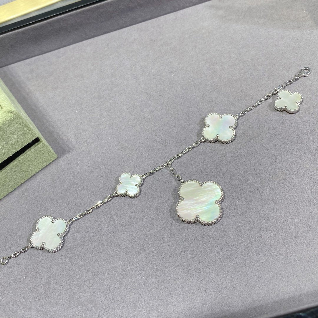 ¡®Imperial¡¯CLOVER 5 MOTIF WHITE MOP SILVER BRACELET