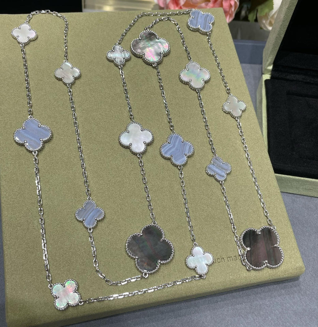 ¡®Imperial¡¯CLOVER 16 MOTIF CHALCEDONY MOP SILVER NECKLACE