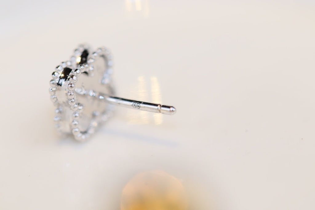 ¡®Imperial¡¯CLOVER MINI TURQUOISE SILVER STUD EARRINGS