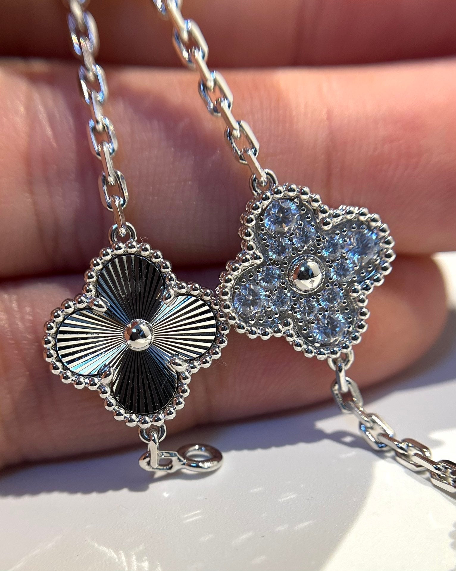 ¡®Imperial¡¯CLOVER 5 MOTIF SILVER DIAMOND BRACELET