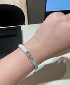 [Imperial] 2026 NUEVO BRAZALETE CON DIAMANTES CON ACABADO ESCARCHADO TRES COLORES