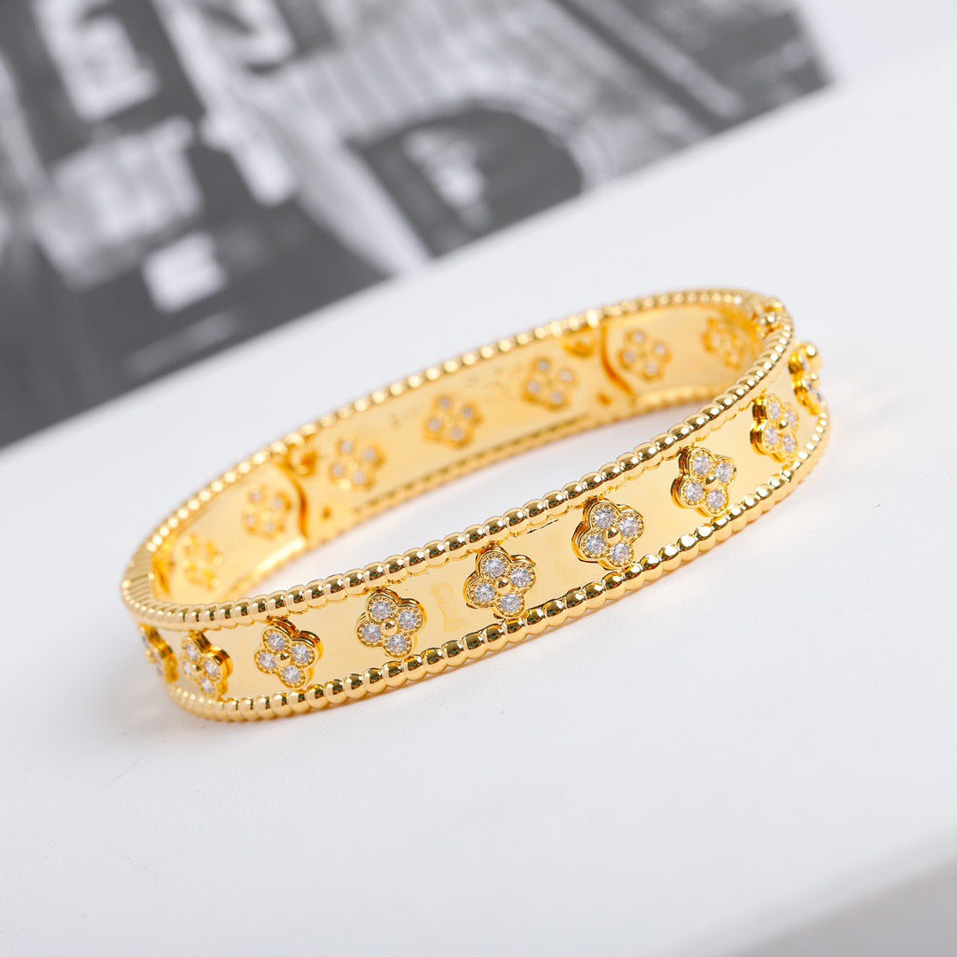 ¡®Imperial¡¯CLOVER BRACELET 8MM DIAMONDS