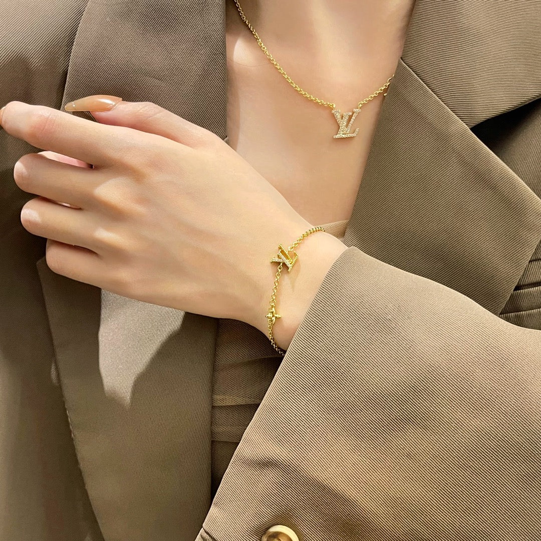 ¡®Imperial¡¯LOGO STAR MOTIF GOLD BRACELET