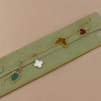 ¡®Imperial¡¯LUCKY SPRING 5 MOTIF GOLD BRACELET
