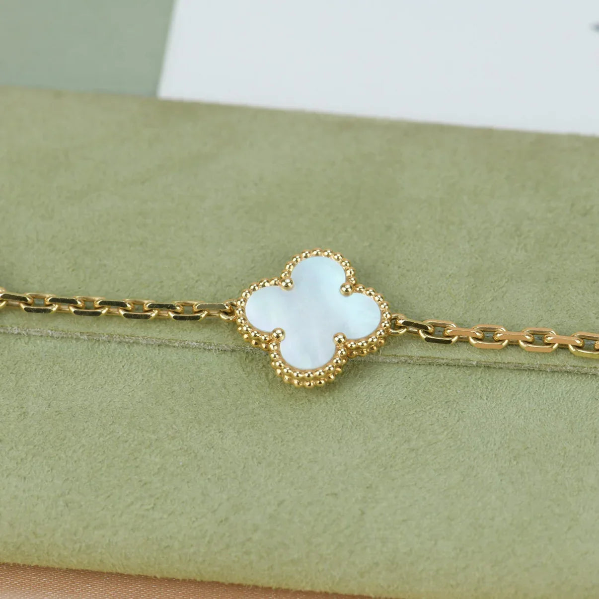 [Imperial]Nueva COLECCIÓN DE BRAZALETE TREBOL 5 MOTIVOS MADRE PERLA BLANCA
