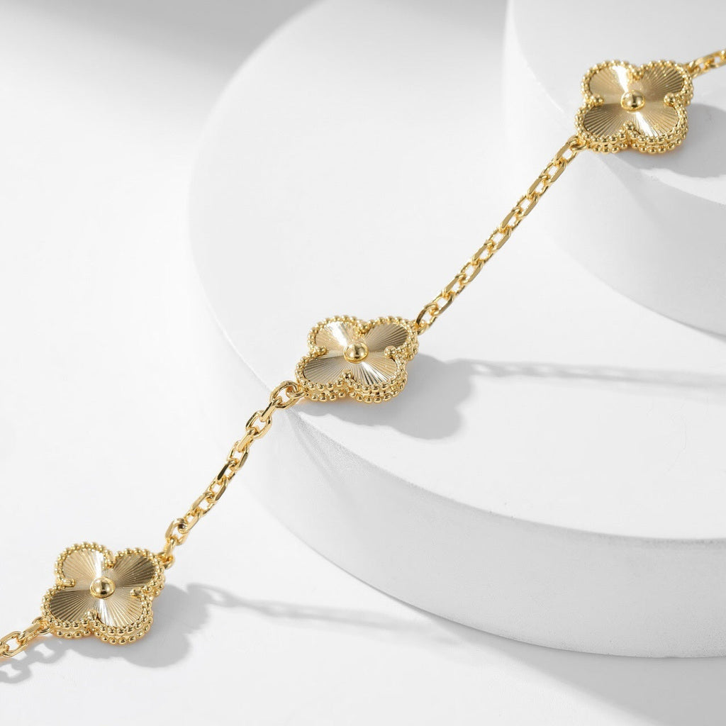 ¡®Imperial¡¯CLOVER 10 MOTIFS LASER NECKLACE