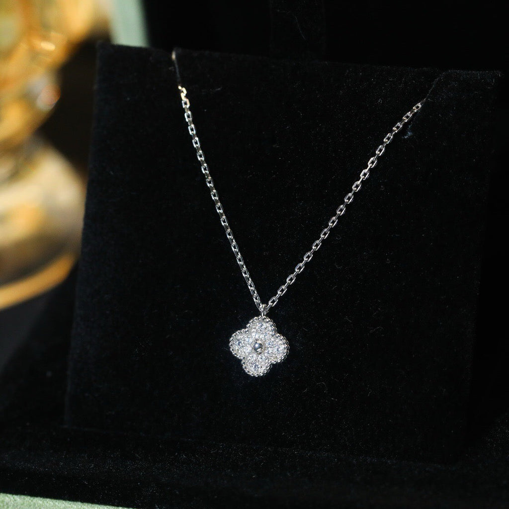¡®Imperial¡¯CLOVER MINI 9.5MM PENDANT DIAMOND NECKLACE
