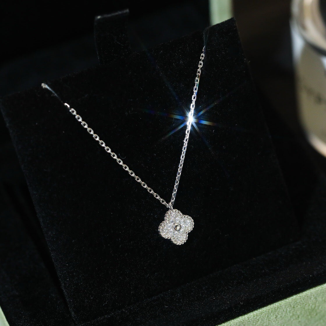 ¡®Imperial¡¯CLOVER MINI 9.5MM PENDANT DIAMOND NECKLACE