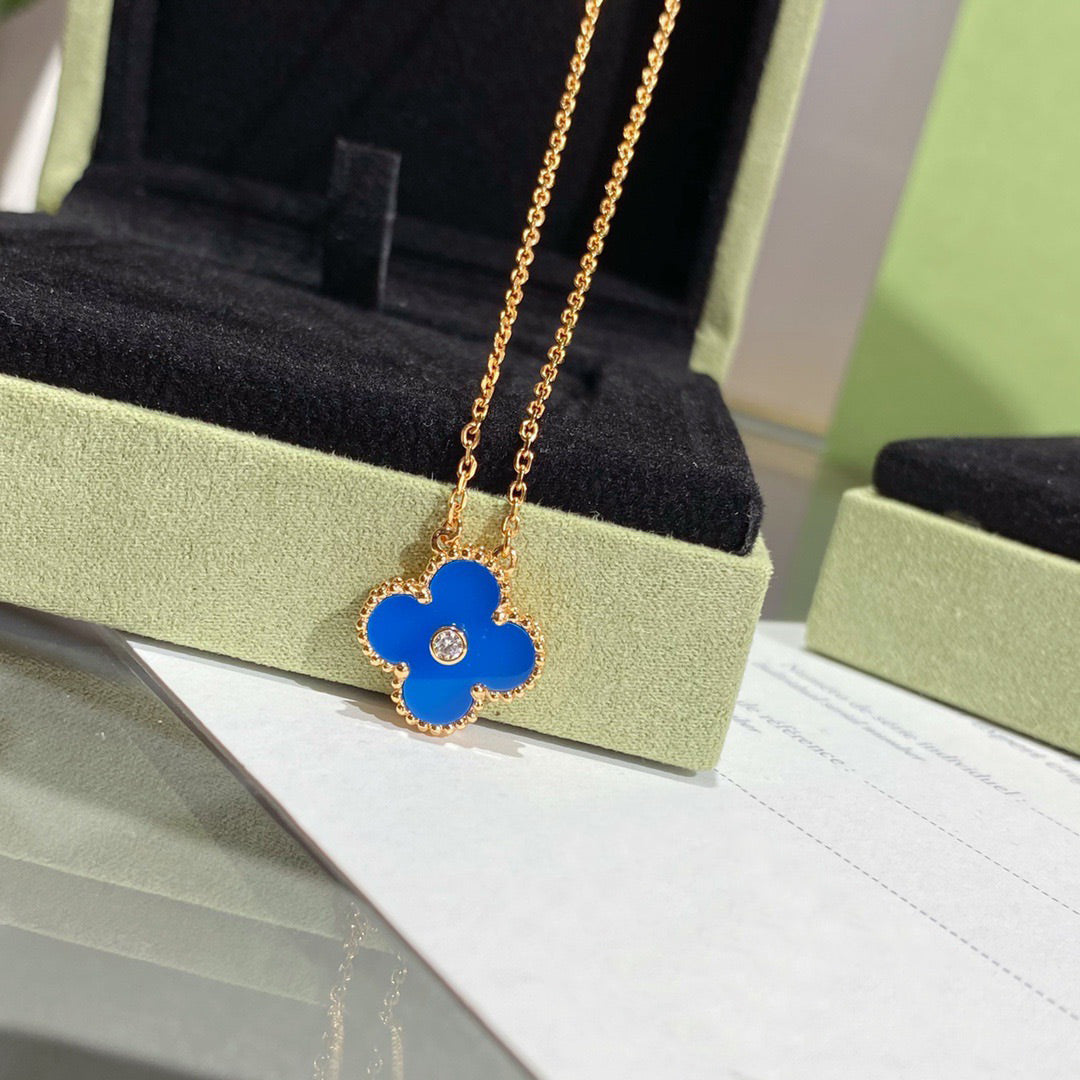 ¡®Imperial¡¯CLOVER 15MM DIAMOND AND BLUE AGATE NECKLACE