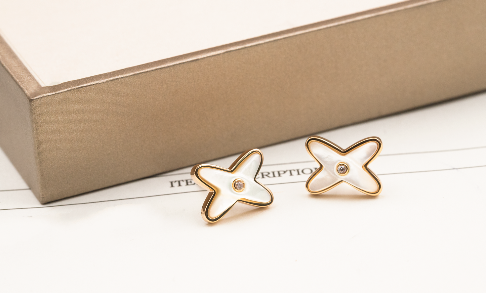 ¡®Imperial¡¯JEUX DE WHITE MOP ROSE GOLD DIAMOND EARRINGS