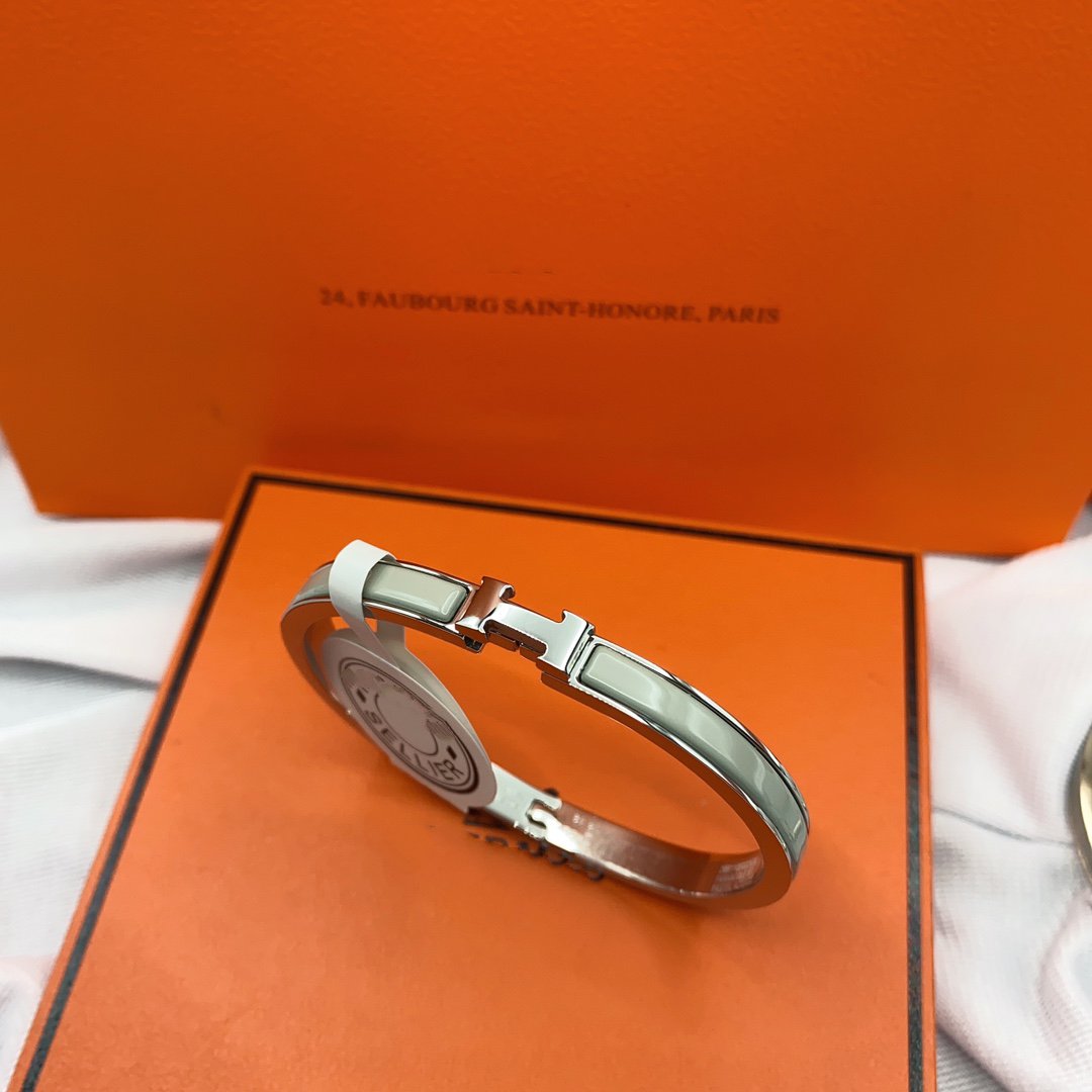 ¡®Imperial¡¯CLASSIC HM CLIC GREEN 8MM ENAMEL BRACELET