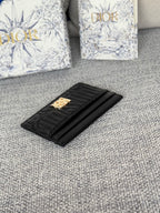 FREESIA CARD HOLDER 10 IN BLACK QUILTED ALLOVER CALFSKIN