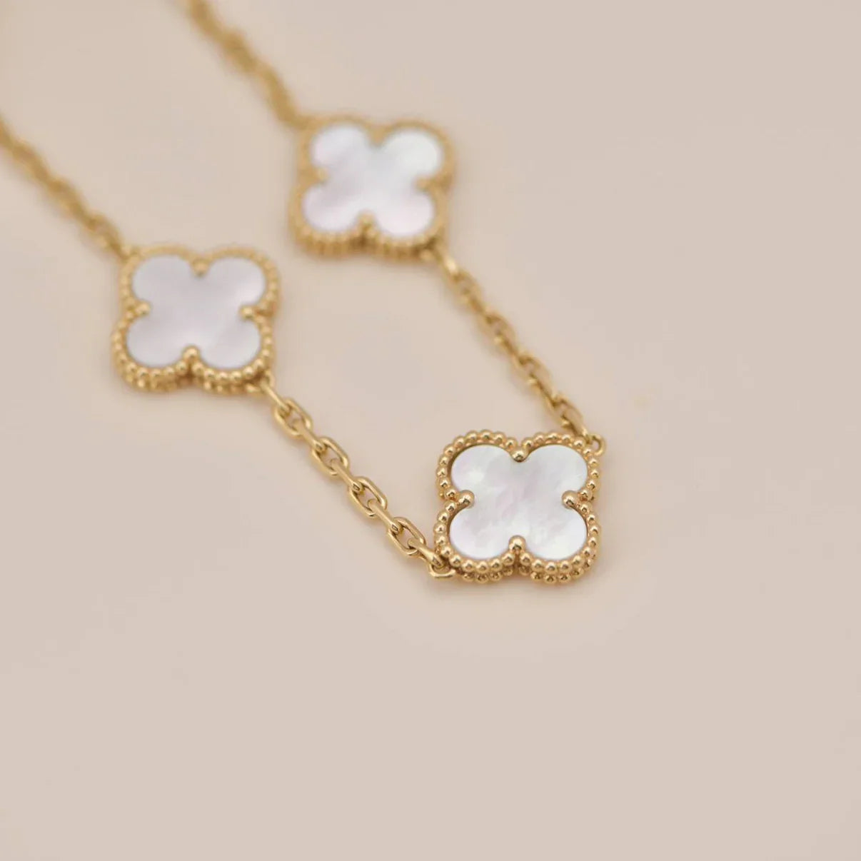 [Imperial]Nueva COLECCIÓN DE BRAZALETE TREBOL 5 MOTIVOS MADRE PERLA BLANCA