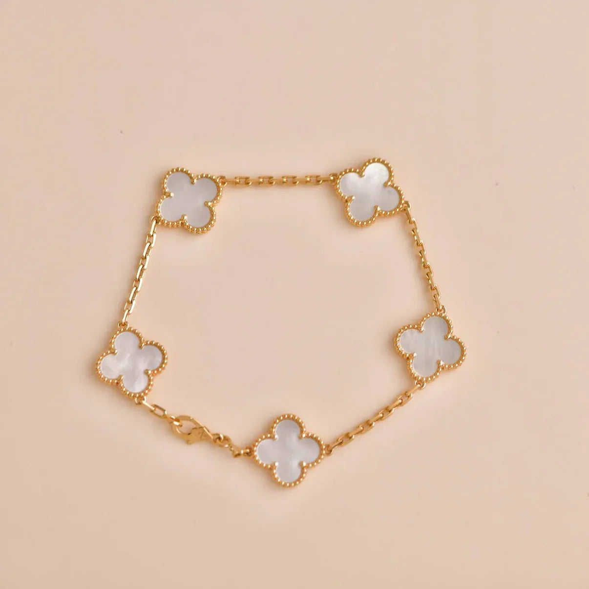 [Imperial]Nueva COLECCIÓN DE BRAZALETE TREBOL 5 MOTIVOS MADRE PERLA BLANCA