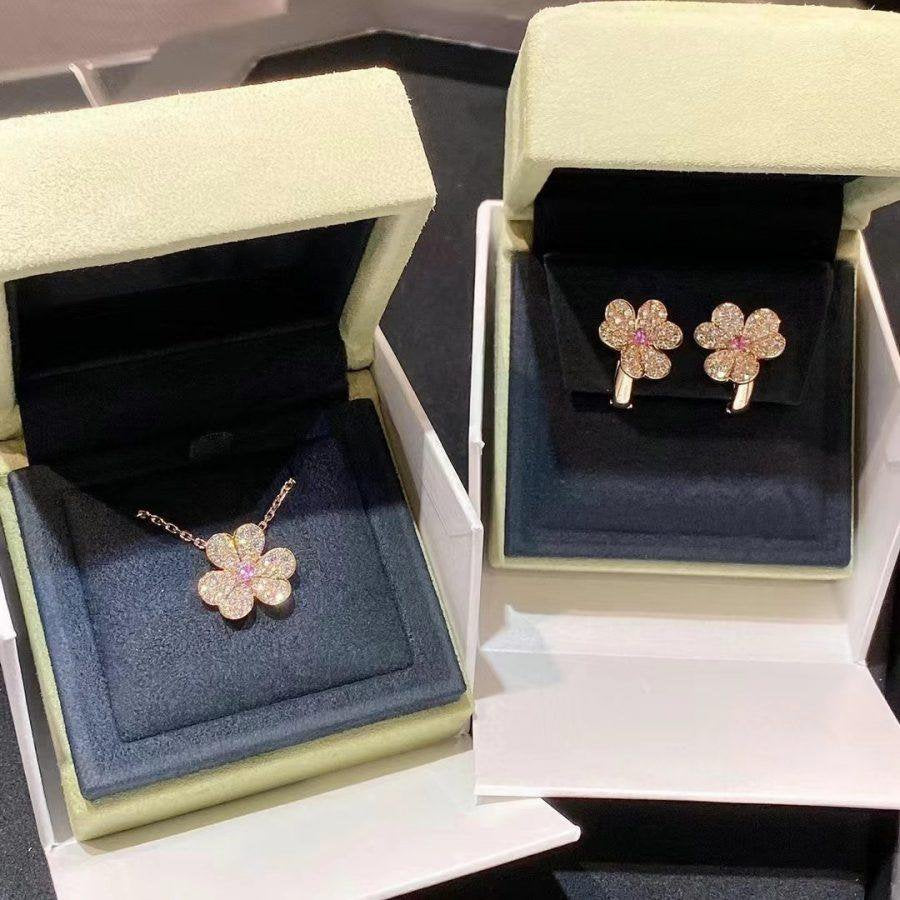 ¡®Imperial¡¯FRIVOLE PINK GOLD FLOWER DIAMOND EARRINGS