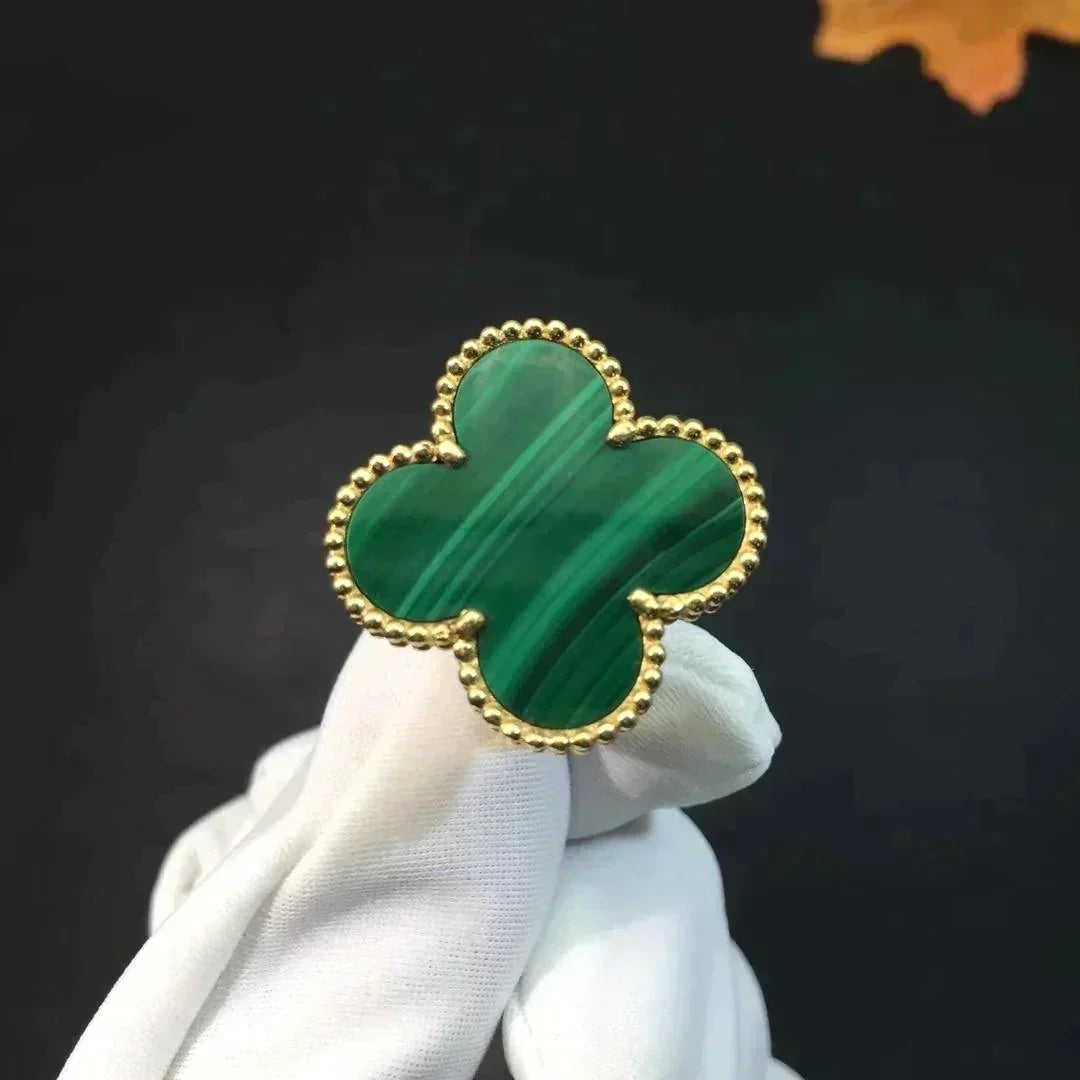 ¡®Imperial¡¯CLOVER MALACHITE RING