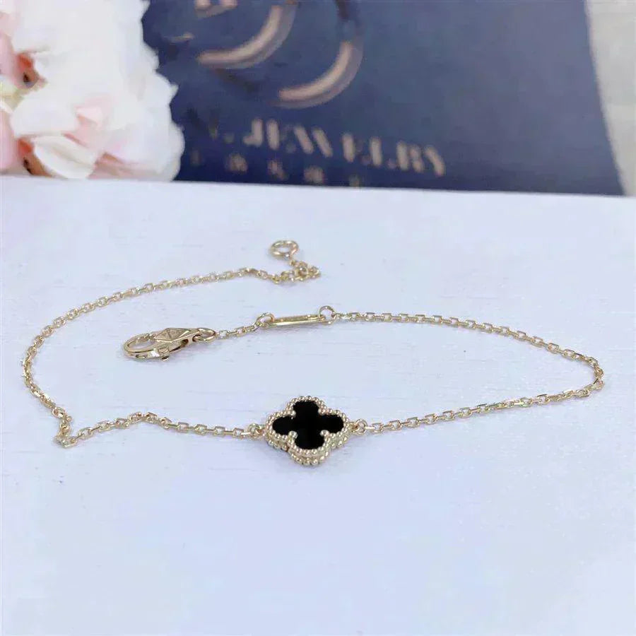 ¡®Imperial¡¯CLOVER ONYX SINGLE FLOWER BRACELET